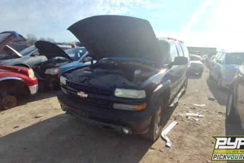 Photo of 2004 Chevrolet Suburban 1500