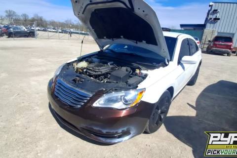 Photo of 2012 Chrysler 200