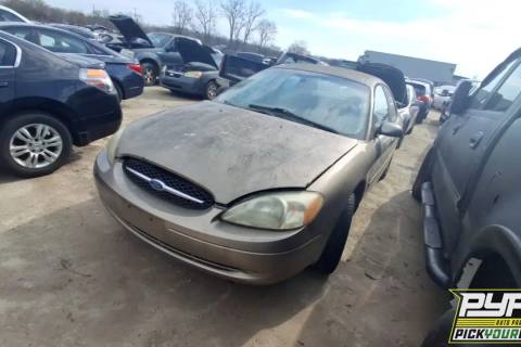 Photo of 2002 Ford Taurus