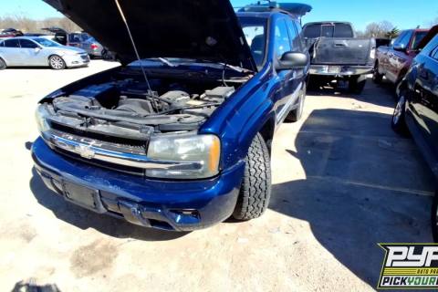 Photo of 2002 Chevrolet Trailblazer