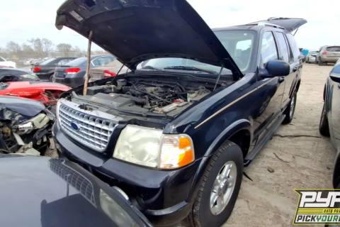 Photo of 2003 Ford Explorer