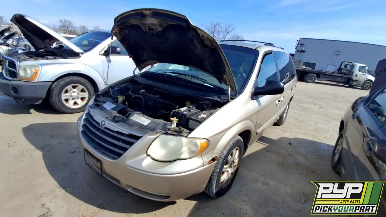 Photo of 2006 Chrysler Town & Country