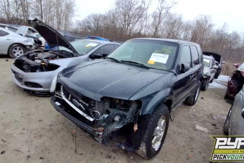 Photo of 2003 Ford Escape