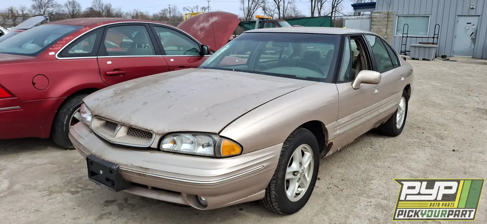 Photo of 1999 Pontiac Bonneville