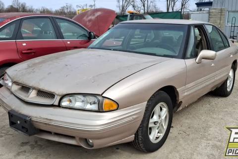 Photo of 1999 Pontiac Bonneville