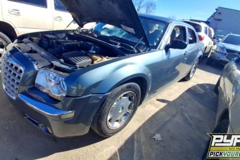 Photo of 2005 Chrysler 300