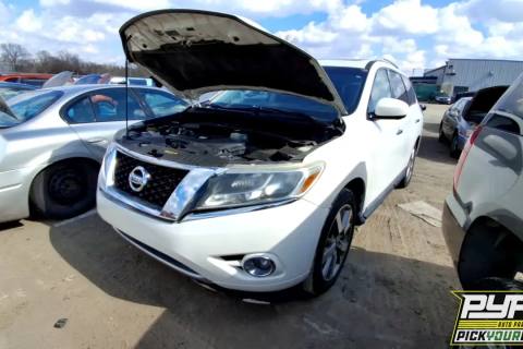 Photo of 2014 Nissan Pathfinder