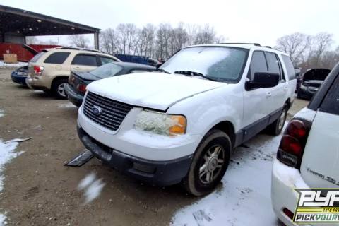 Photo of 2004 Ford Expedition
