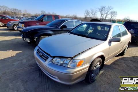 Photo of 2000 Toyota Camry
