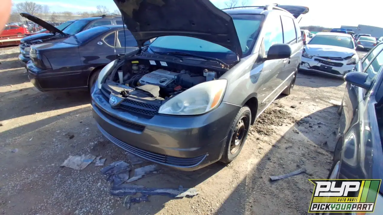 Photo of 2005 Toyota Sienna