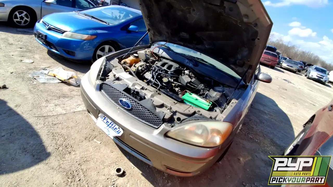 Photo of 2004 Ford Taurus