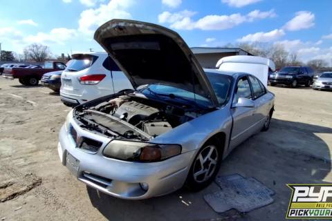 Photo of 2004 Pontiac Bonneville