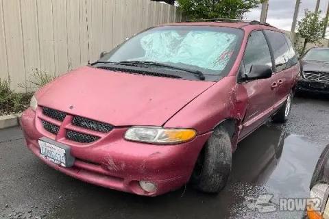 Photo of 1999 Dodge Caravan