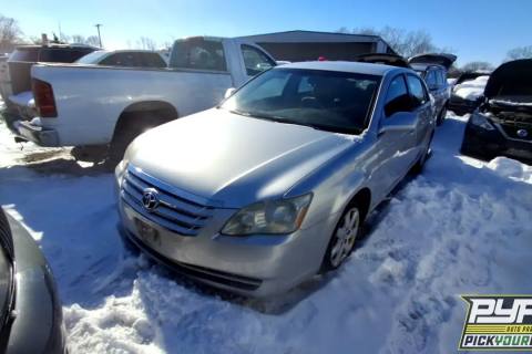 Photo of 2005 Toyota Avalon