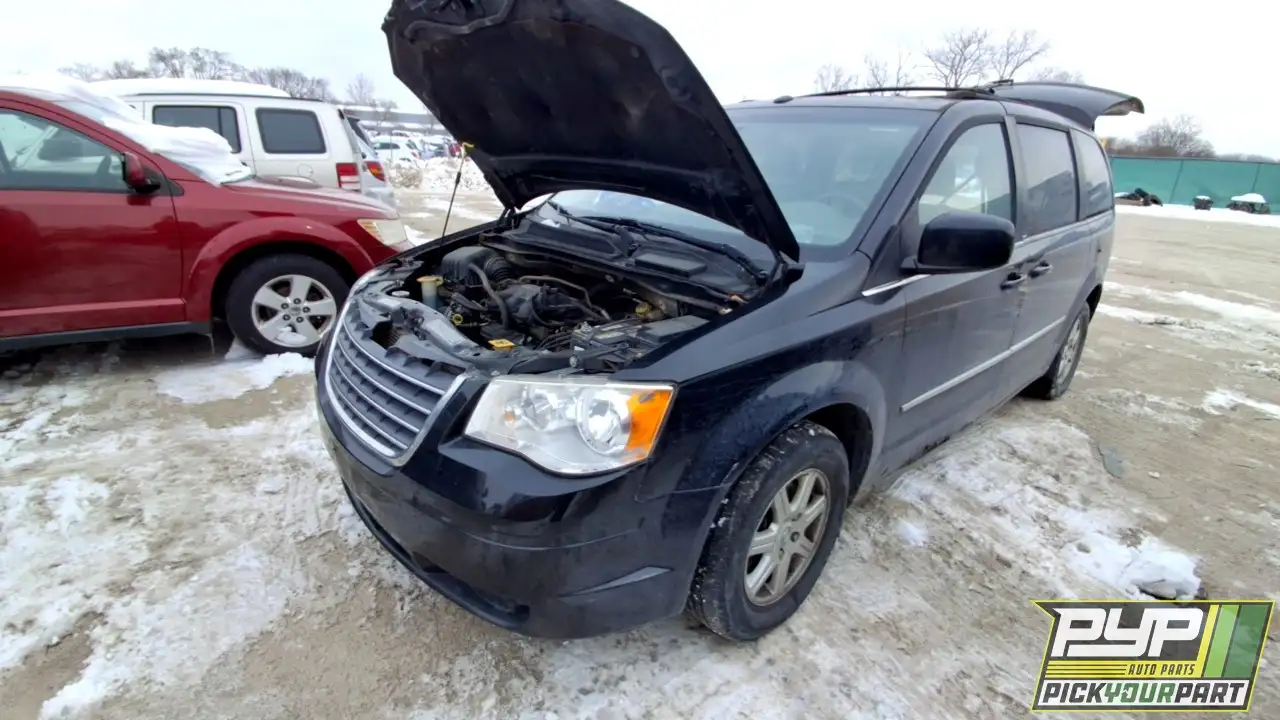 Photo of 2010 Chrysler Town & Country