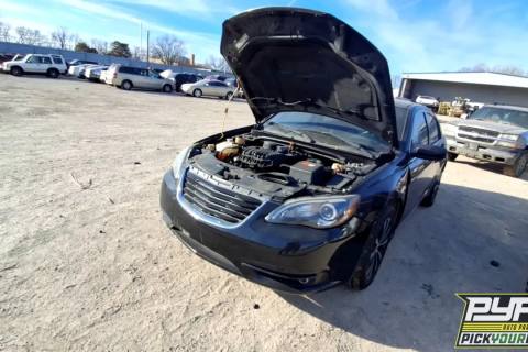 Photo of 2011 Chrysler 200