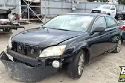 Photo of 2006 Toyota Avalon