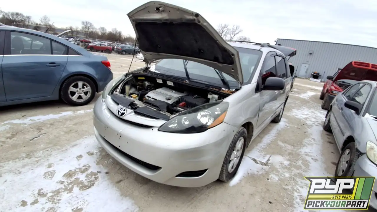 Photo of 2006 Toyota Sienna