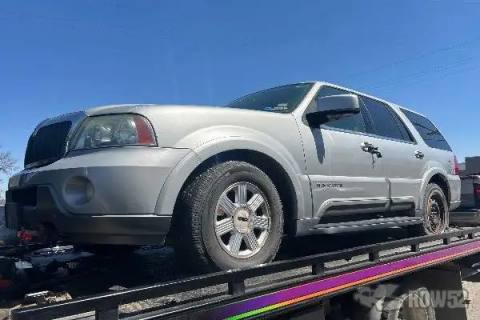 Photo of 2004 Lincoln Navigator