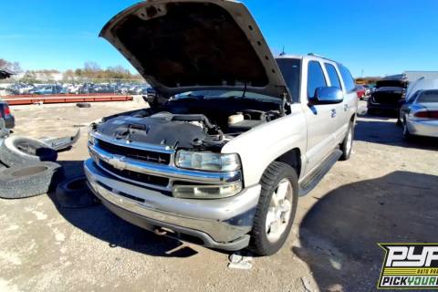 Photo of 2004 Chevrolet Suburban 1500