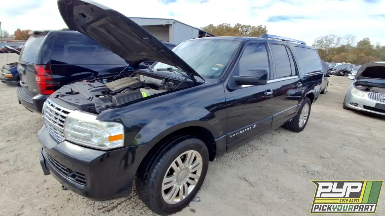 Photo of 2011 Lincoln Navigator
