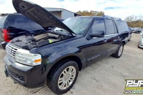 Photo of 2011 Lincoln Navigator