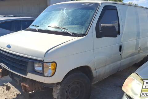 Photo of 1994 Ford E-150 Econoline