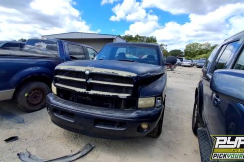 Photo of 2001 Dodge Ram 1500