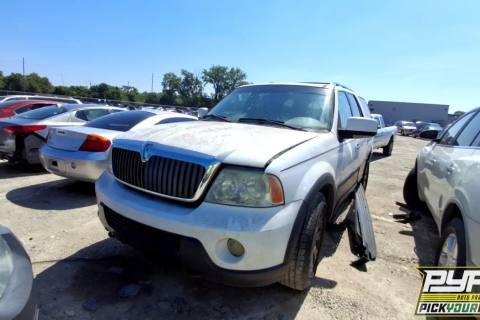 Photo of 2003 Lincoln Navigator