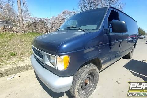 Photo of 2001 Ford E-150 Econoline