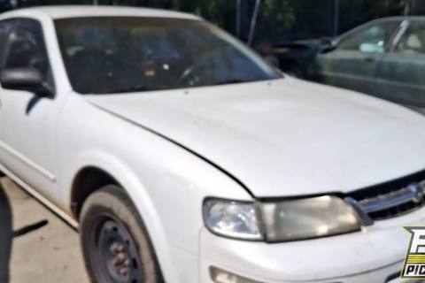 Photo of 1998 Nissan Maxima