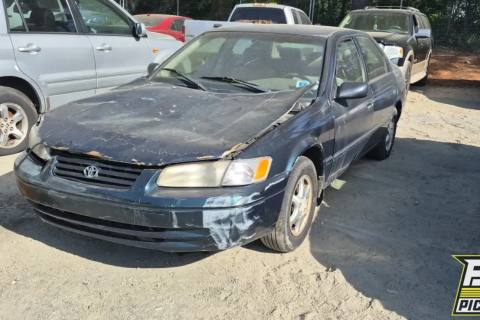 Photo of 1998 Toyota Camry