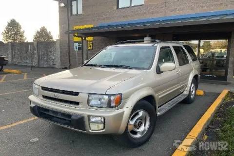 Photo of 1999 Infiniti QX4