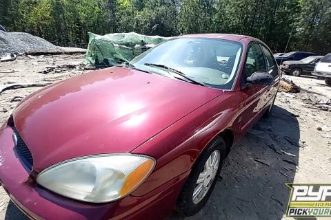 Photo of 2004 Ford Taurus