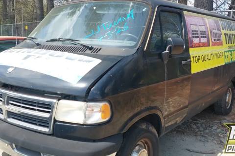 Photo of 1997 Dodge B1500