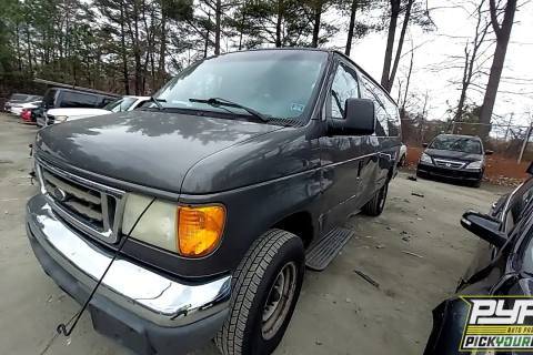 Photo of 2007 Ford E-350 Super Duty