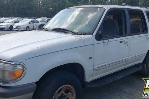 Photo of 1996 Ford Explorer