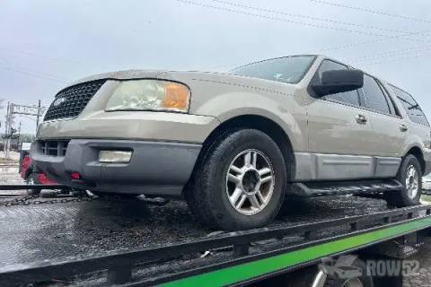 Photo of 2004 Ford Expedition