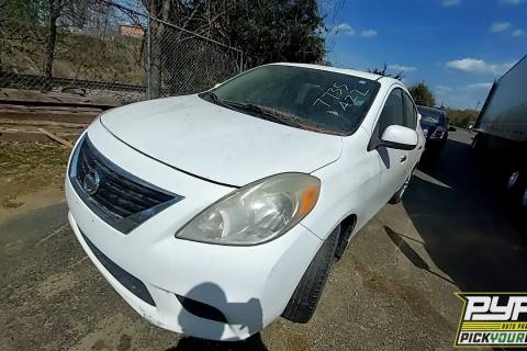 Photo of 2014 Nissan Versa