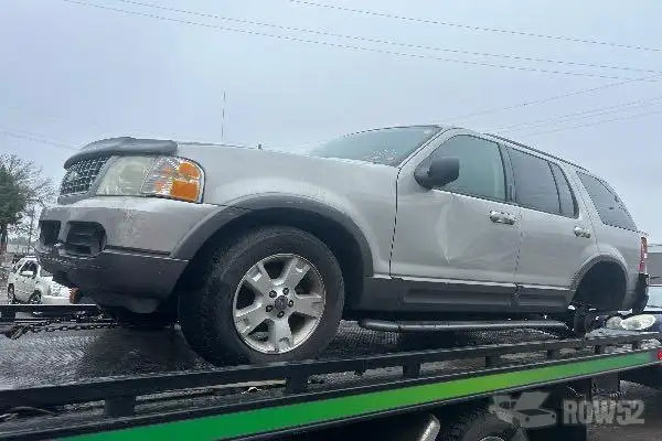 Photo of 2003 Ford Explorer