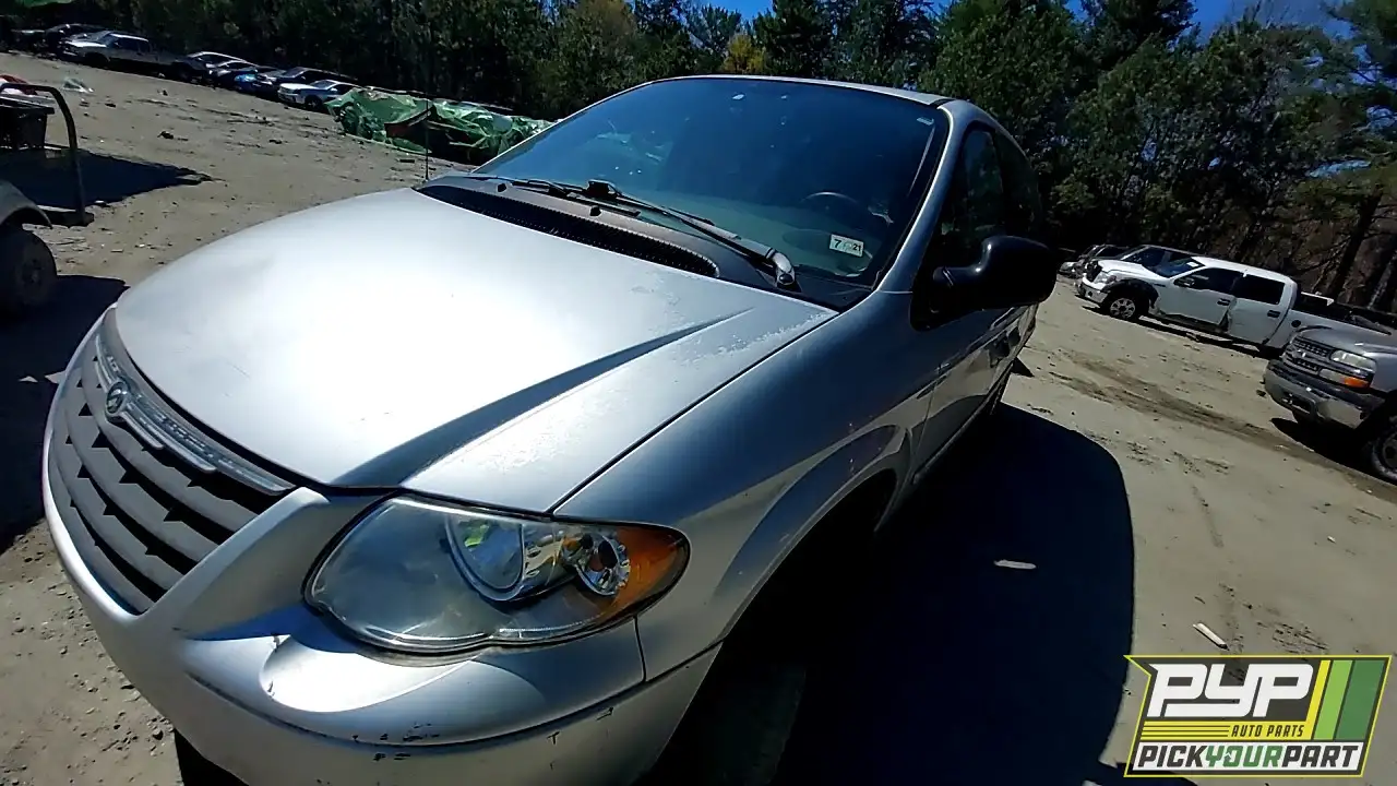 Photo of 2006 Chrysler Town & Country