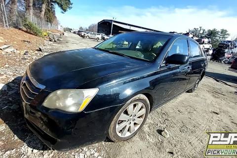 Photo of 2005 Toyota Avalon