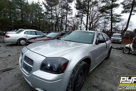 Photo of 2006 Dodge Magnum