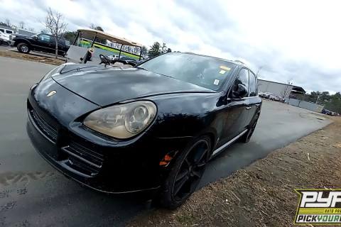 Photo of 2004 Porsche Cayenne