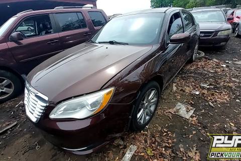 Photo of 2013 Chrysler 200