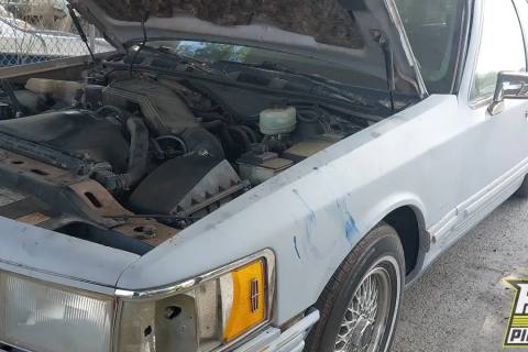Photo of 1994 Lincoln Town Car
