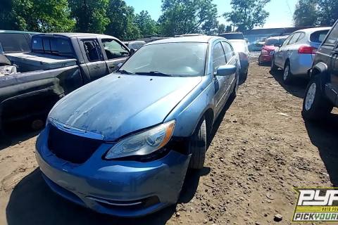 Photo of 2011 Chrysler 200