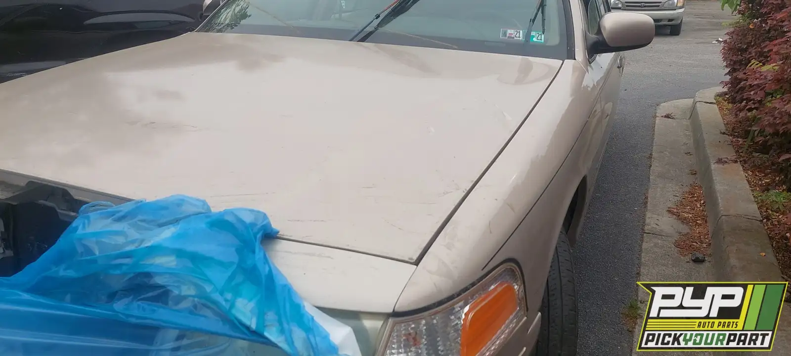 Photo of 1998 Ford Crown Victoria