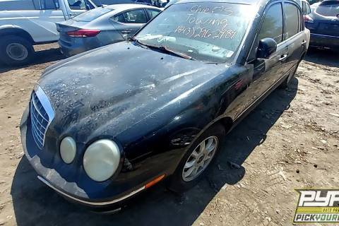 Photo of 2005 Kia Amanti