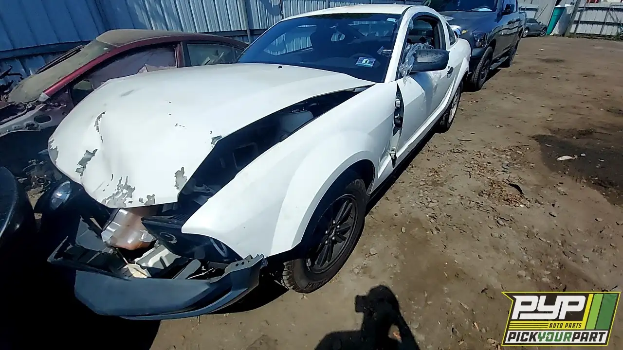 Photo of 2005 Ford Mustang